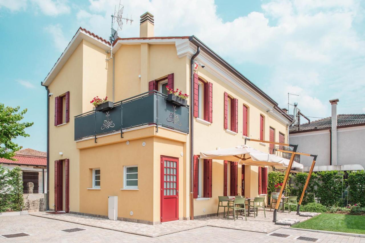 Bed and Breakfast Little House Campo San Martino Екстер'єр фото